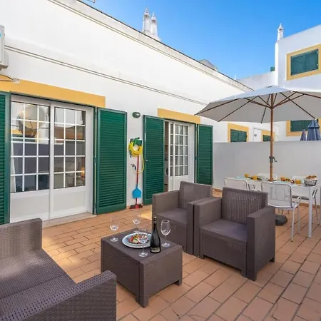 Bright & Cozy House With Terrace By Hostwise * Cabacos