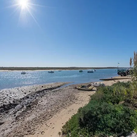 Διαμέρισμα Bright & Cozy House With Terrace By Hostwise Cabacos